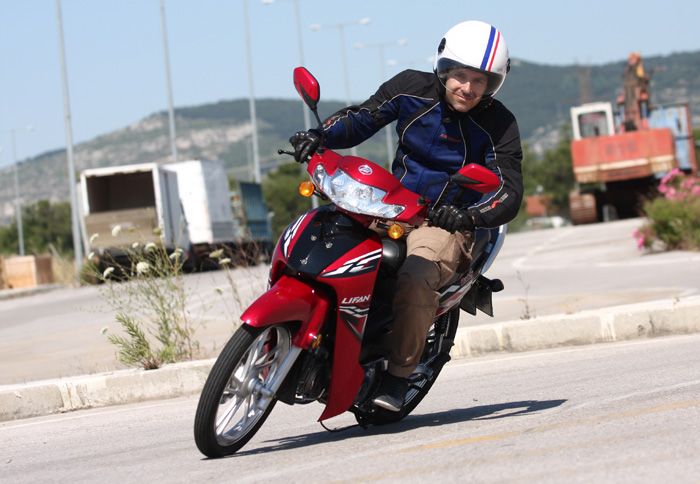 Το Lifan Buddy 125 είναι φθηνότερο πλέον κατά 200 ευρώ και κοστίζει 1.090 ευρώ. 