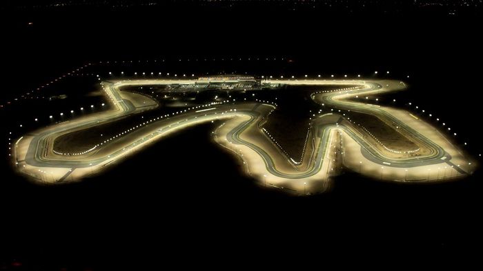 Η πίστα του Losail είναι έτοιμη να δεχθεί τους πιλότους του MotoGP για τον πρώτο αγώνα του 2013. Καλή αρχή!