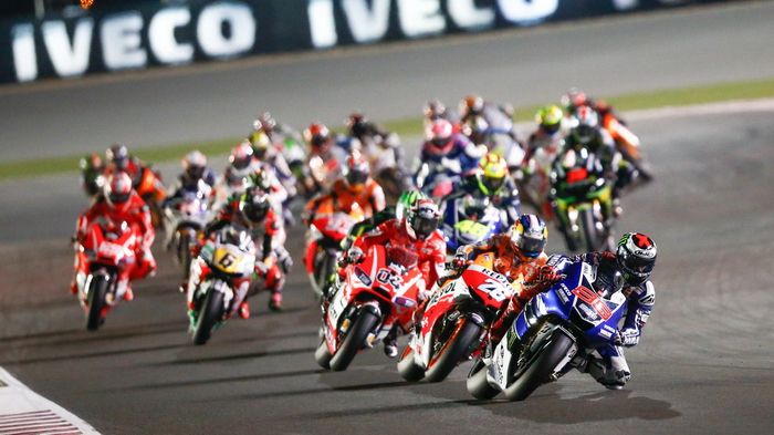 Αυξημένος ανταγωνισμός, δυνατές μάχες, επιστροφή Rossi, εκπληκτικός Marquez, και ηγέτης Lorenzo.