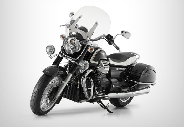 Η Moto Guzzi έδωσε στη δημοσιότητα την πρώτη επίσημη φωτογραφία του California 1400 και, συγκεκριμένα, της έκδοσης Touring. 