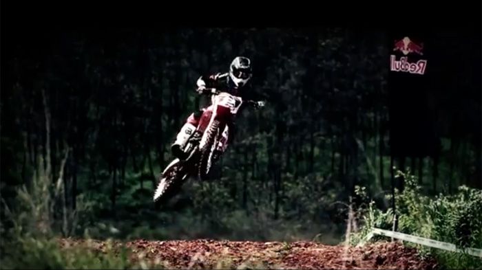 Στο βίντεο μπορούμε να δούμε δηλώσεις των πρωταγωνιστών και μερικά από τα καλύτερα στιγμιότυπα του δεύτερου αγώνα του Πρωταθλήματος ΜΧ. 