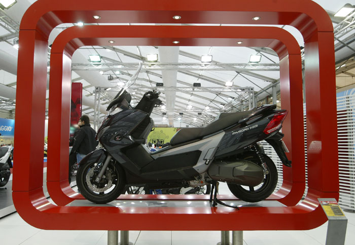 Kymco MYROAD 700i Mega Scooter