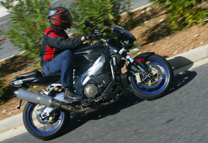 Γυμνά στο Moto Τρίτη!