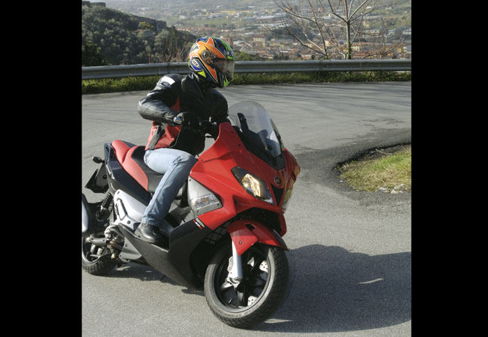 Gilera Nexus 250-500, Runner 200