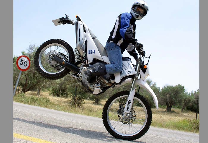 Με τα νέα αυτά δεδομένα, τα on-off αποκτούν περισσότερο all round χαρακτήρα και γίνονται πιο πρακτικά και χρήσιμα για μεγαλύτερη μερίδα του μοτοσικλετ