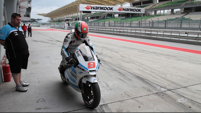 O Danilo Petrucci πραγματοποίησε τους καλύτερους χρόνους, στις πρώτες δοκιμές στην πίστα της Sepang.