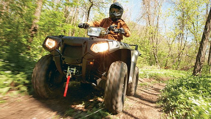 Η αμερικάνικη Polaris Industries αποτελεί μια εταιρεία πραγματικό κολοσσό στα ATV, με τεράστια γκάμα.