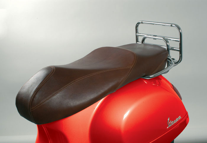 Δερμάτινη σέλα από τη Vespa