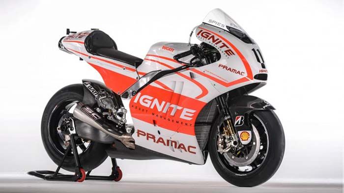 Στο Wrooom 2013 παρουσιάστηκε και η μοτοσικλέτα του Ben Spies, στα χρώματα της Pramac Ducati.