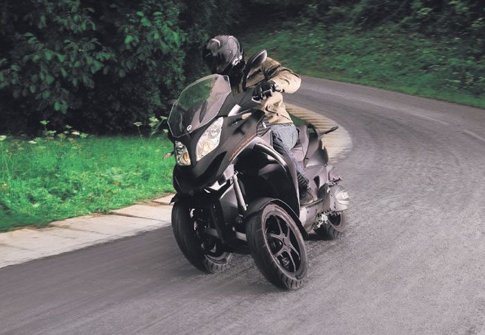 Το Quadro 350D δεν είναι απλά ένα όχημα με τεχνολογικό προβάδισμα αλλά δίνει και ιδιαίτερη σημασία στη λειτουργικότητα και την άνεση. 