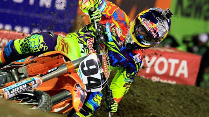 Πρώτος αγώνας στο ΑΜΑ SX του 2014, και ο Roczen κερδίζει στο ντεμπούτο του τον αγώνα της μεγάλης κατηγορίας!