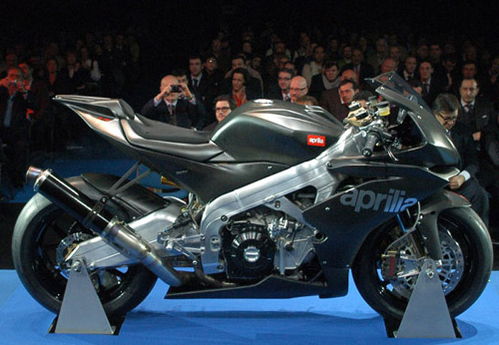 Aprilia RSV4 σε ευρεία παραγωγή