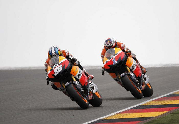 Xαμόγελο έσκασε και ο αιωνίως δεύτερος Pedrosa, αφού πήρε μια νίκη έκπληξη και ανέβηκε δεύτερος στο πρωτάθλημα.