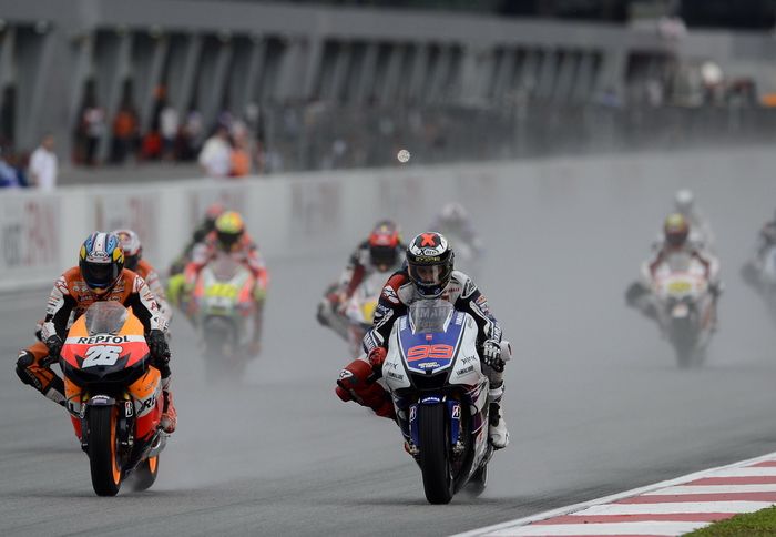 Στην εκκίνηση ο Lorenzo κράτησε την πρώτη θέση, και διατηρήθηκε στην κορυφή μέχρι τον 10ο γύρο, όταν τον πέρασε ο Pedrosa.