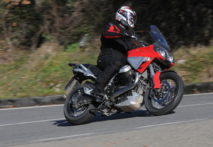 Απόστολή: Νέο Moto Guzzi Stelvio 1200