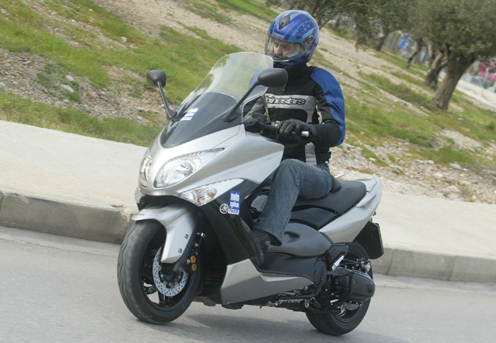 To νέο T-Max 500 έρχεται περισσότερο…Sportαντετο!