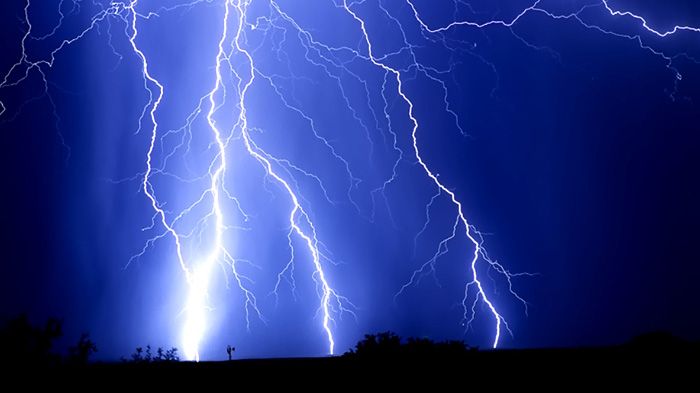 Προσοχή στις μετακινήσεις για την Παρασκευή 18 Ιανουαρίου. Τα αδιάβροχα και η σύνεση επιβάλλονται.