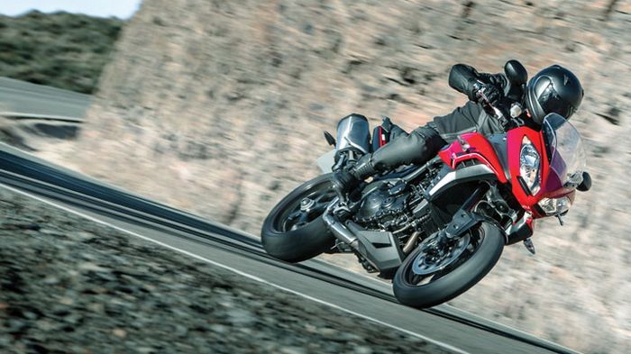 Η Triumph εφιστά την προσοχή στα μη εξουσιοδοτημένα συνεργεία.
