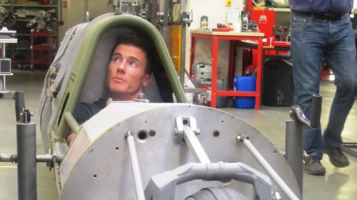 Ο δύο φορές πρωταθλητής των WSBK, James Toseland θα επιχειρήσει να ξεπεράσει την ταχύτητα των 643 χλμ./ώρα με μοτοσικλέτα.