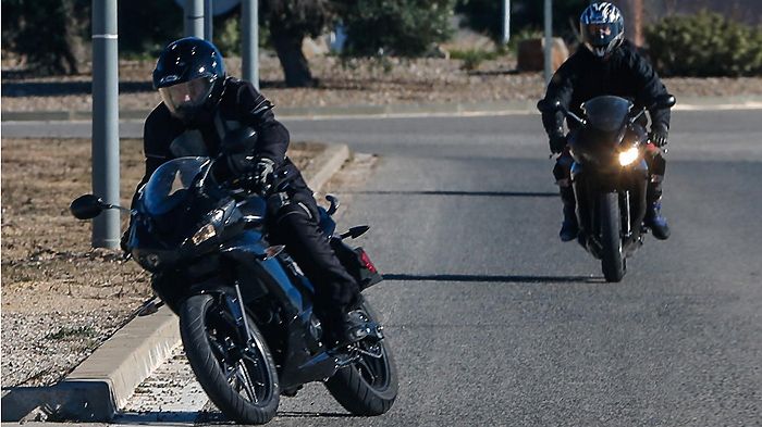 Σε δοκιμές στη Γερμανία εθεάθη το νέο μικρό sport μοντέλο της Triumph.