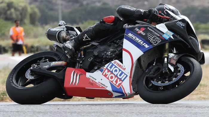 Συγχαρητήρια στον Αρη Γκιζίνο για τη νίκη του στον 4ο αγώνα του Πανελληνίου Πρωταθλήματος Ταχύτητας, στην κατηγορία Superbikes.