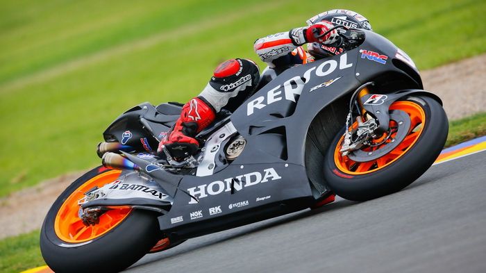 Ταχύτερος όλων στο πρώτο τεστ μετά τη σεζόν του 2013 ήταν ο Παγκόσμιος Πρωταθλητής Marc Marquez της Repsol Honda.