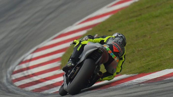 O Valentino Rossi πείθει με τους χρόνους του στα πρώτα δοκιμαστικά.