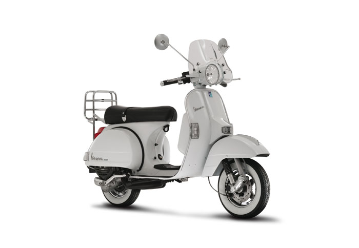 30 χρόνια Piaggio Vespa PX125
