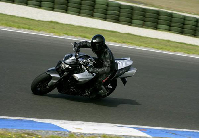 Suzuki B-King εν δράσει!