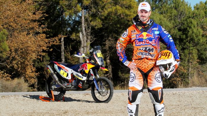 Ο Jordi Viladoms είναι ένας έμπειρος αγωνιζόμενος του Dakar, ο οποίος το 2012 τερμάτισε τέταρτος γενικής.