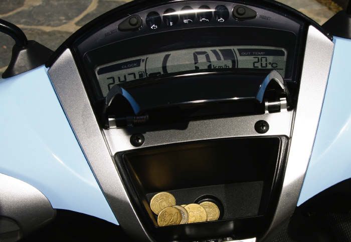 Μεγάλο ατού των νέων Xenter, το μονό πίσω αμορτισέρ, με μεγάλα οφέλη στην οδική συμπεριφορά.