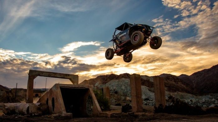 ΕΚΠΛΗΚΤΙΚΟ βίντεο με το Polaris RZR XP1000