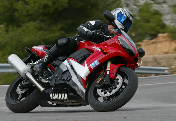 Οδηγούμε το νέο Yamaha YZF-R6