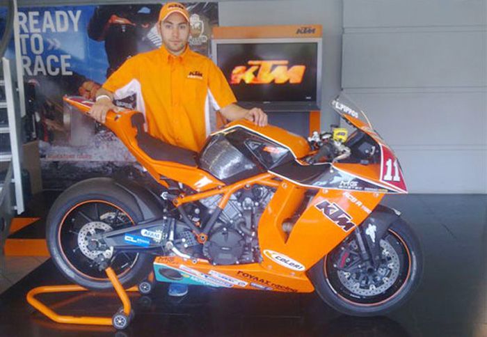 Ο Λευτέρης Πίππος τερμάτισε δεύτερος με την ΚΤΜ RC8 στην πρεμιέρα του Πανελληνίου Πρωταθλήματος Ταχύτητας στην Τρίπολη.