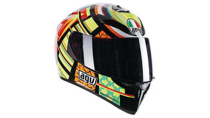 Το AGV K3 SV Elements θα το βρείτε στην BikersPoint στην τιμή των 235 ευρώ. Περισσότερα στο τηλ. 215-5005001.