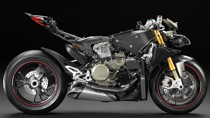 H Desmosedici των MotoGP με τον V4 κινητήρα αποτελεί τη βάση έμπνευσης για το νέο μοτέρ του WSBK.