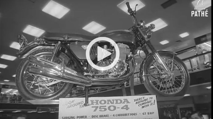 Το CB750 μόλις έχει σκάσει μύτη και είναι τοποθετημένο εκεί ψηλά, για το βλέπουν όλοι. 