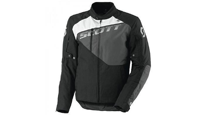 Το νέο Scott Sport DP διατίθεται στην τιμή των 259 ευρώ από την MOTO ΠΗΓΑΣΟΣ.