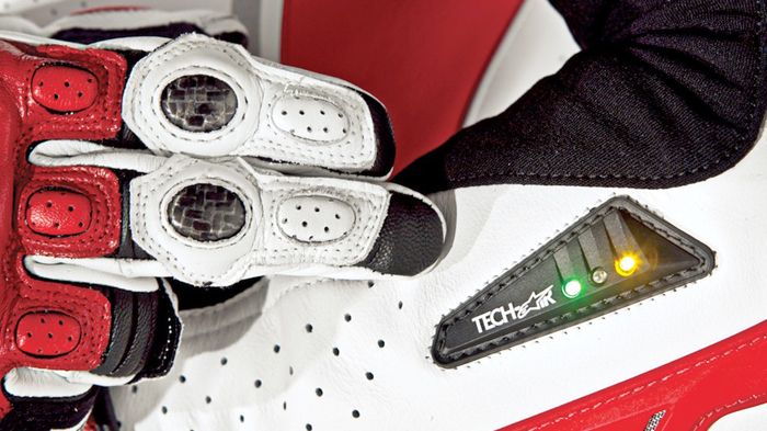 H BMW θα συνεργαστεί στενά με την Alpinestars ώστε να εισαγάγει την τεχνολογία Tech Air σε είδη ρουχισμού της.