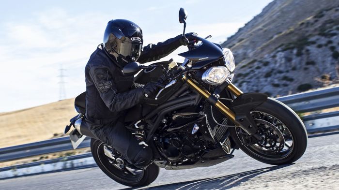 Τα Speed Triple έκλεισαν 21 χρόνια από την παρουσίασή τους και η Triumph παρουσίασε δύο επετειακές εκδόσεις για την περίσταση.