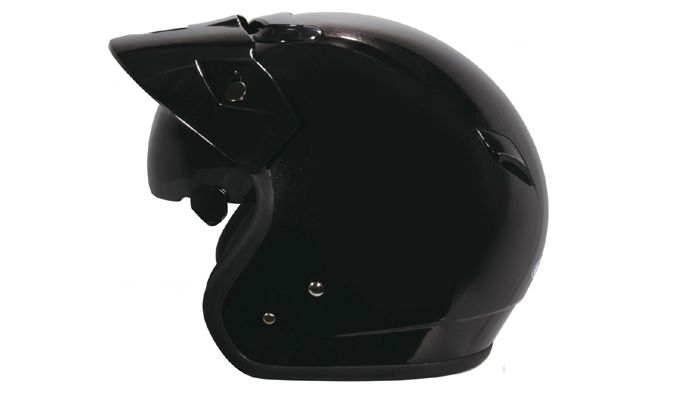 Το Zeus 381C θα το βρείτε στη MADNESS MOTO. Περισσότερα στο τηλ. 210-2633450.