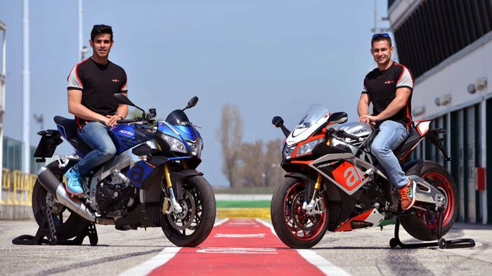 Jordi Torres και Leon Haslam. Οι 2 πιλότοι της Aprilia στο Παγκόσμιο Πρωτάθλημα WSBK ποζάρουν με τα νέα Tuono V4 1100 και RSV4R RF στην πίστα του Mis