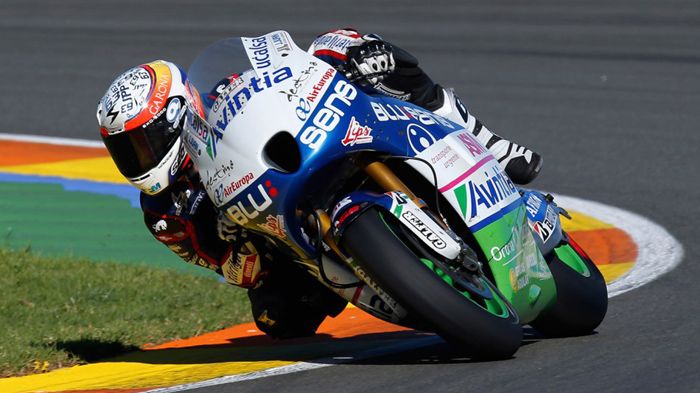 Η μοτοσικλέτα της Avintia Racing με μοτέρ Kawasaki που έτρεξε στην κατηγορία CRT το 2013.