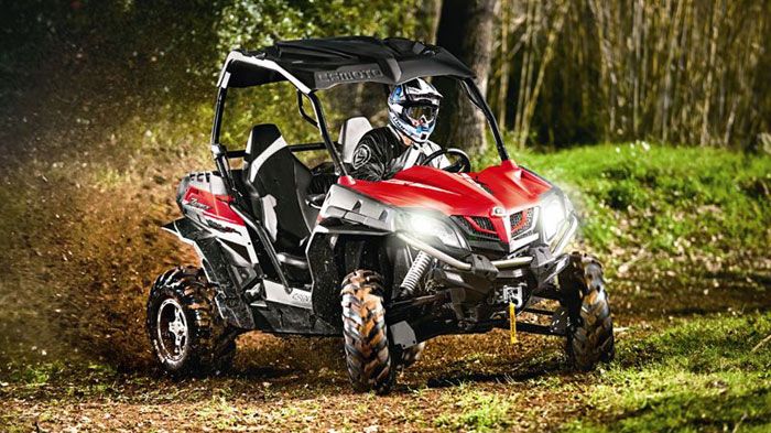 Tα μοντέλα Z-FORCE (σε 550cc και 800cc) είναι έτοιμα να κατακτήσουν τα πιο δύσβατα εδάφη, προσφέροντας ανεπανάληπτες συγκινήσεις.