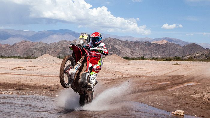 Τέζα πήγαινε ο Joan Barreda, και με σωστή στρατηγική κρατήθηκε μαζί με τον Coma, για να  ανεβάσει κι άλλο ρυθμό στο τέλος, και να πάρει τη νίκη.