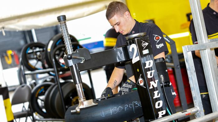 Η Dunlop θα συνεχίσει και φέτος να προμηθεύει με ελαστικά τις κατηγορίες Moto3 και Moto2.