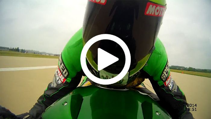 Ε αφού δεν ξεκόλλησε η κάμερα να έρθει ιπτάμενη στη μάπα του Gadson, μια χαρά πήγε η βιντεοσκόπηση.