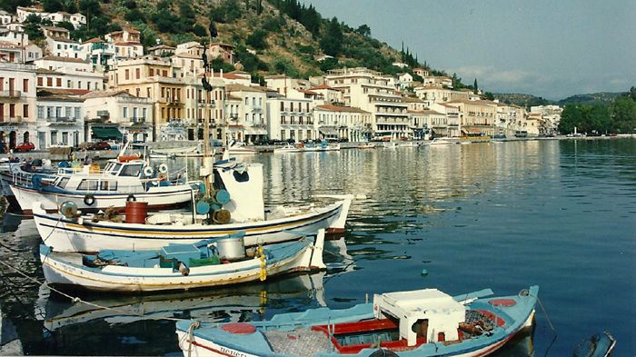 10 λόγοι για να πάμε Γύθειο- Λακωνική Μάνη