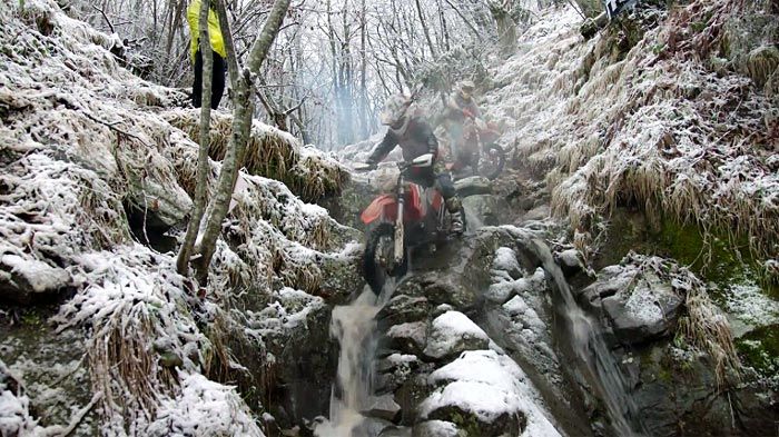 Πύλη της κόλασης, όνομα και πράμα.