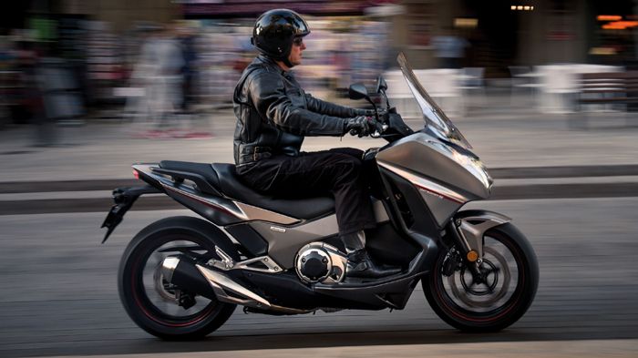 Η Honda ανανέωσε και το Integra για το 2016, κάτι που είχε κάνει και πέρσι!